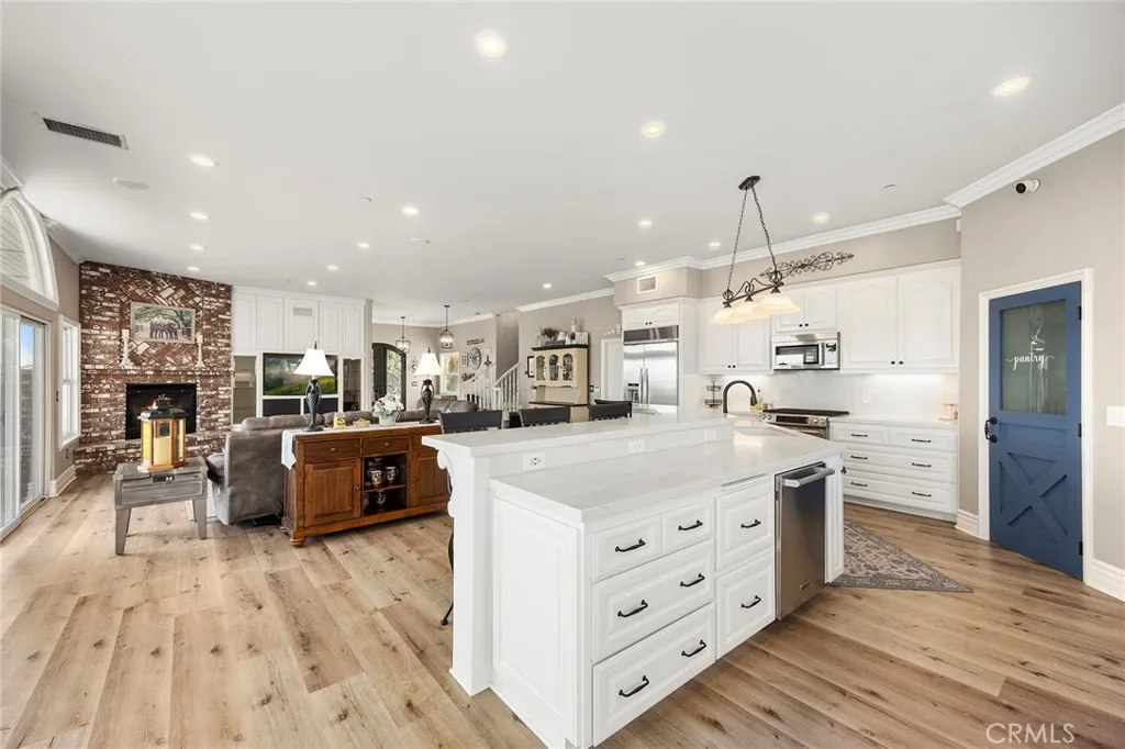 3871 Crest, Yorba Linda, California 92886 home-pic-9