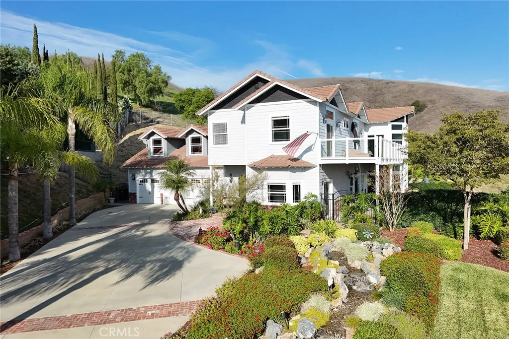 3871 Crest, Yorba Linda, California 92886 home-pic-1