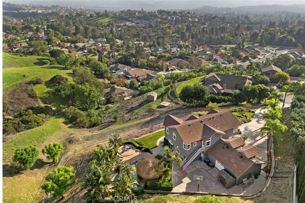 3871 Crest, Yorba Linda, California 92886 home-pic-19