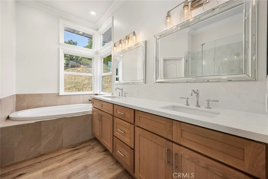 3871 Crest, Yorba Linda, California 92886 home-pic-36