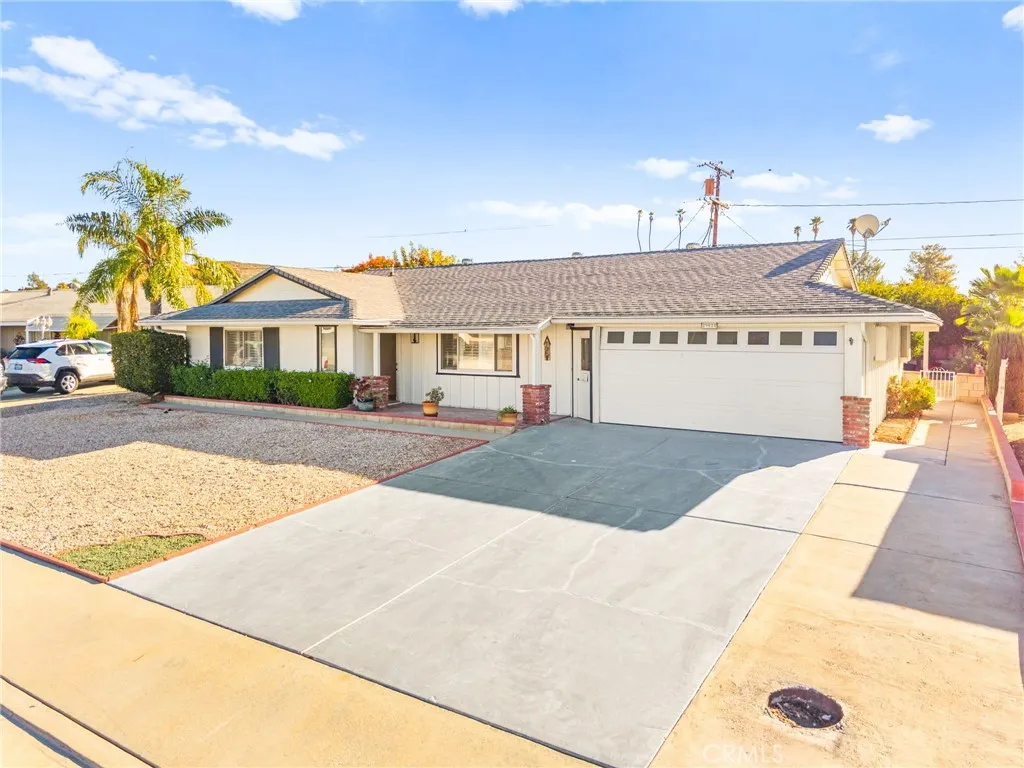 29020 Olympia, Menifee, California 92586 home-pic-1