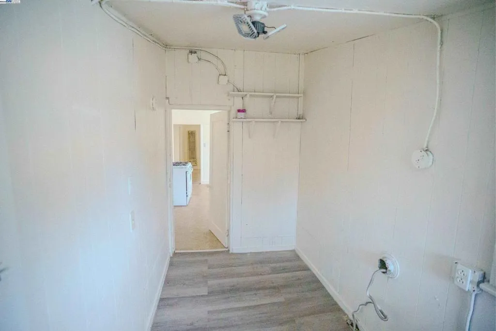 866 Isabella St, Oakland, California 94607 home-pic-15