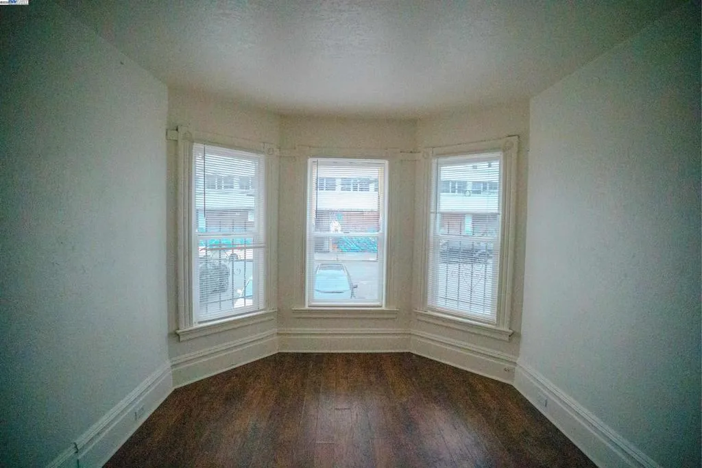 866 Isabella St, Oakland, California 94607 home-pic-14