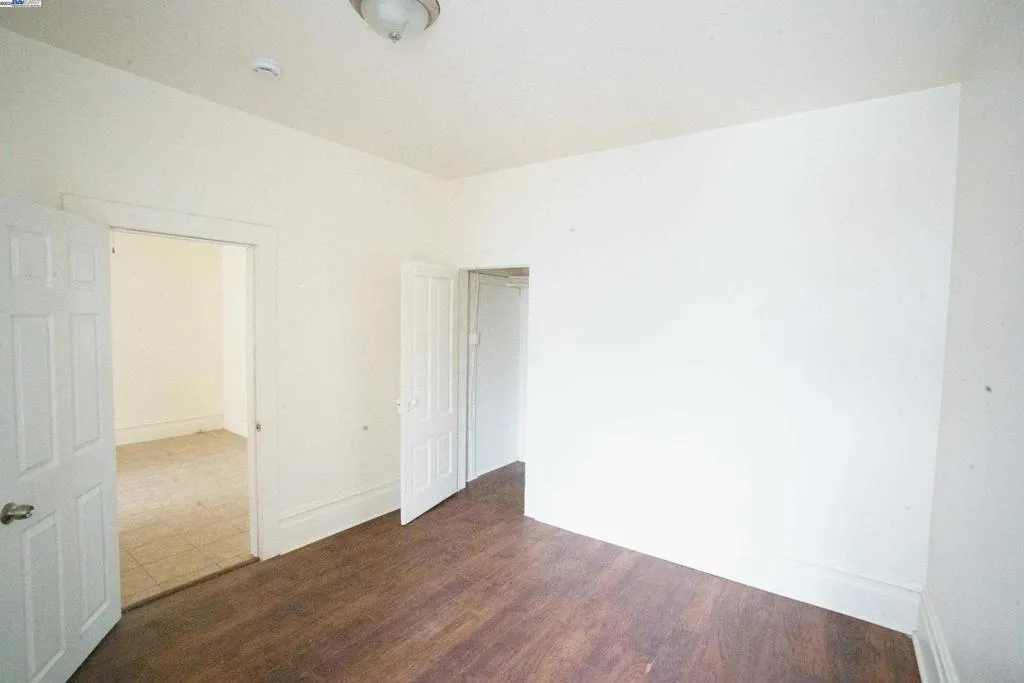 866 Isabella St, Oakland, California 94607 home-pic-9