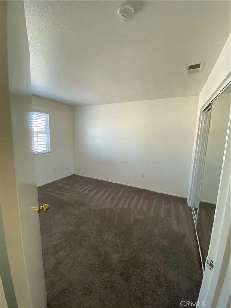 11971 Pepperwood, Victorville, California 92392 home-pic-8