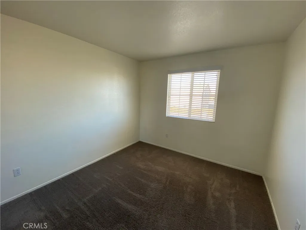 11971 Pepperwood, Victorville, California 92392 home-pic-6