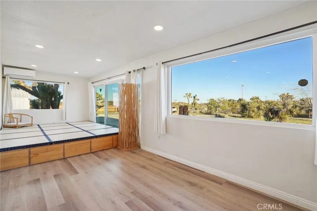 56676 Sunset Drive, Yucca Valley, California 92284 home-pic-22