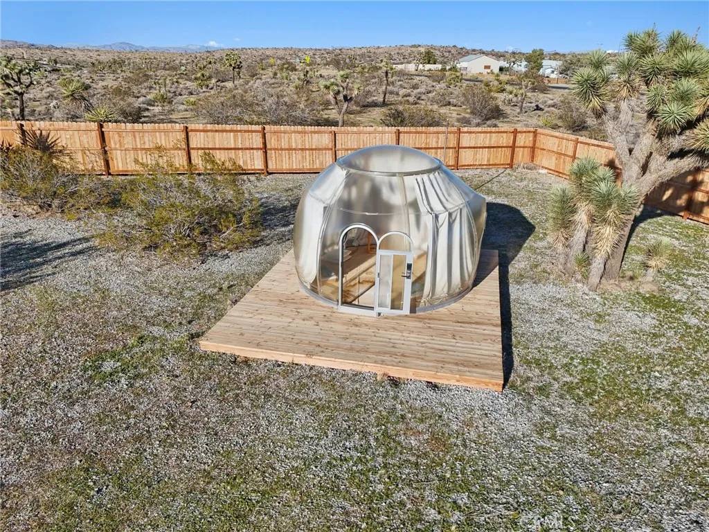 56676 Sunset Drive, Yucca Valley, California 92284 home-pic-38