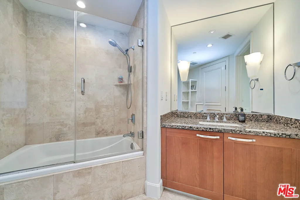 5072 Scholarship 505d, Irvine, California 92612 home-pic-32