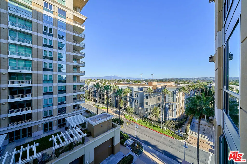 5072 Scholarship 505d, Irvine, California 92612 home-pic-35