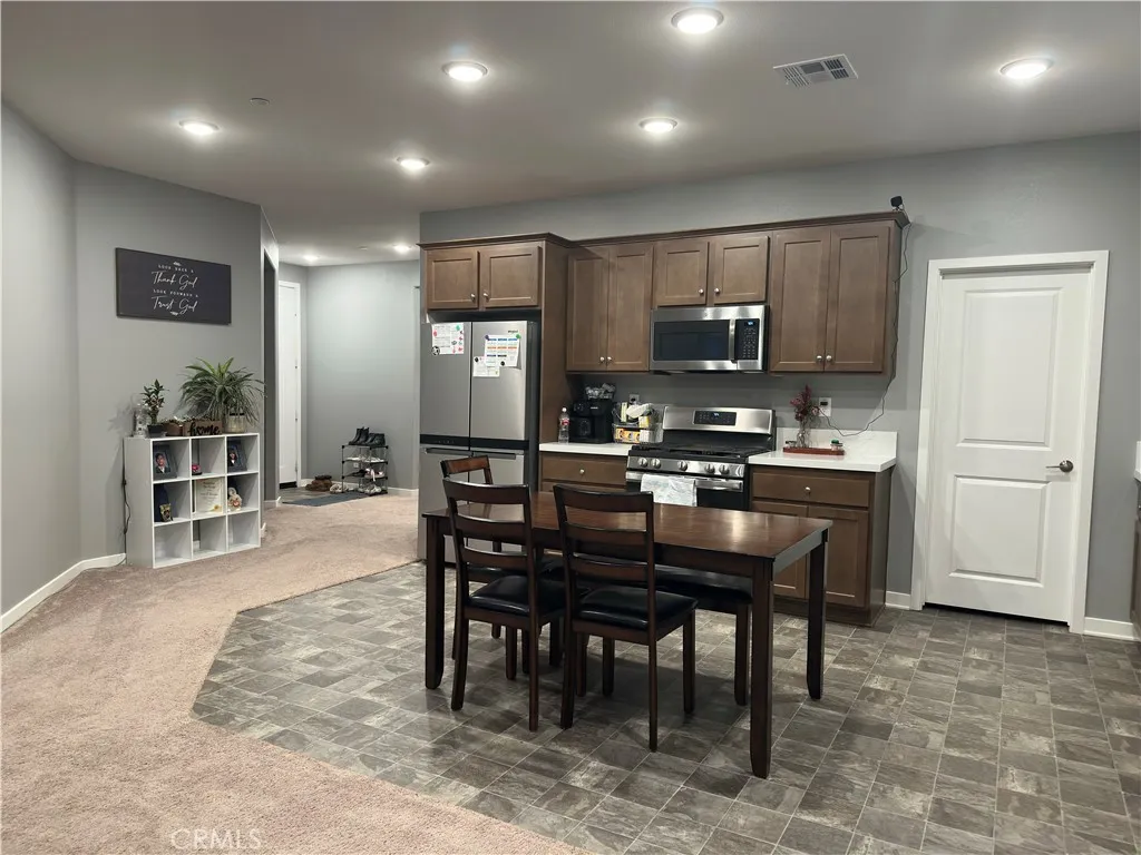 1351 Fiddleleaf, Banning, California 92220 home-pic-2