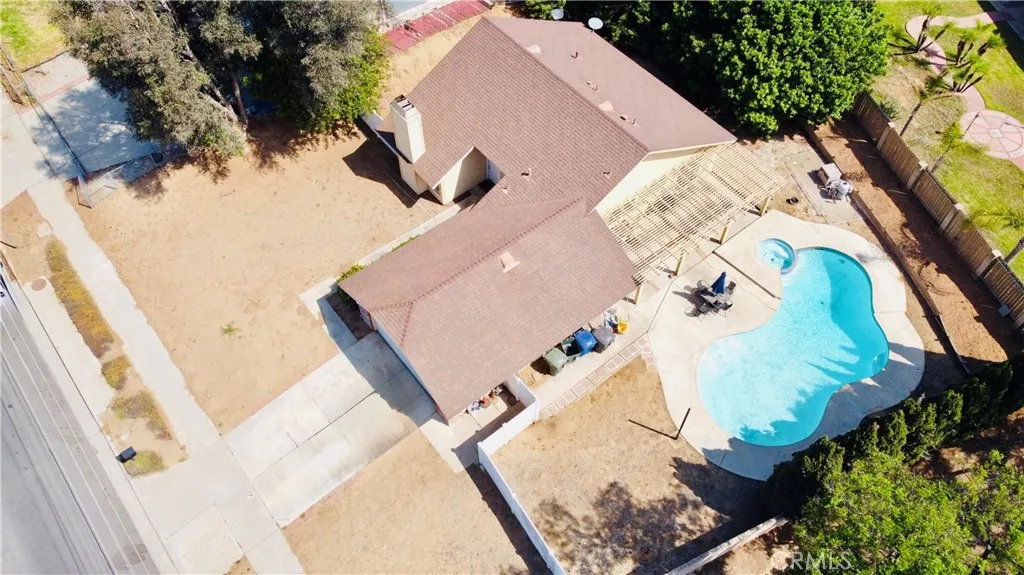 7707 Bolton Avenue, Riverside, California 92503 home-pic-4