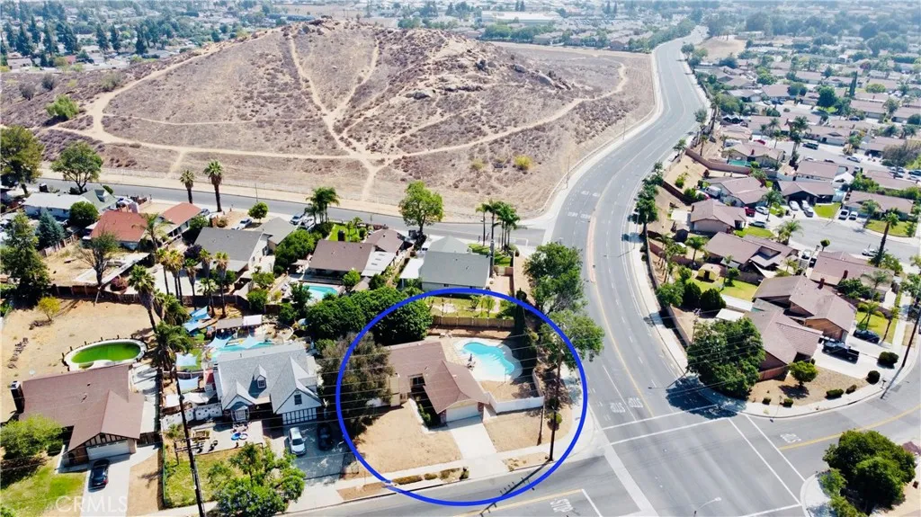 7707 Bolton Avenue, Riverside, California 92503 home-pic-5