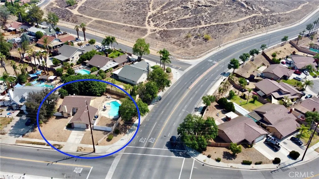 7707 Bolton Avenue, Riverside, California 92503 home-pic-7