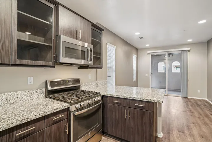 10-print-- 414 Via De La Paz-S0201-1-010