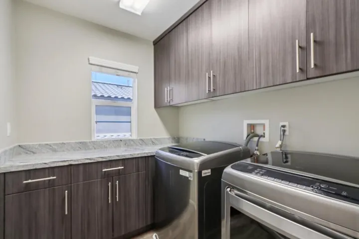 29-web-or-mls-Via De La Paz-S1208-029