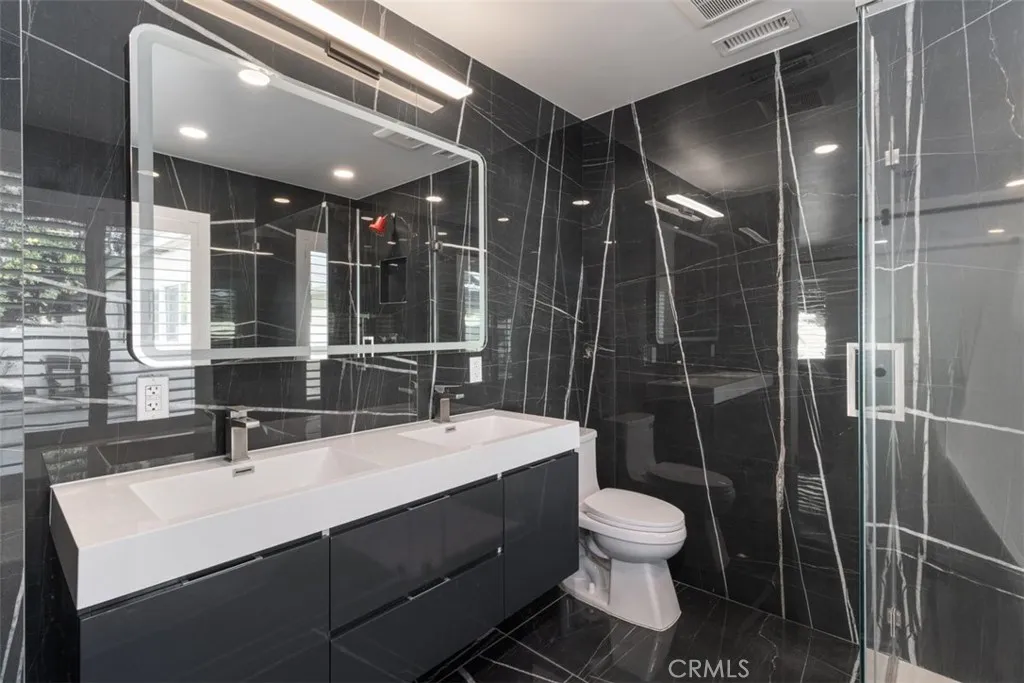 10214 Woodruff, Downey, California 90241 home-pic-15