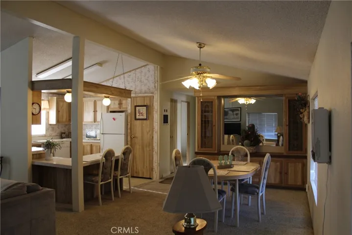 Breakfast bar