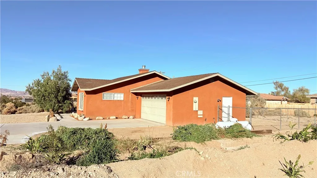 6963 Utah Trail, 29 Palms, California 92277 home-pic-2