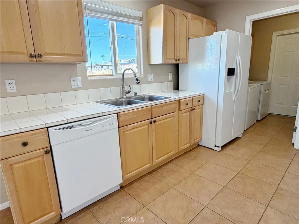 6963 Utah Trail, 29 Palms, California 92277 home-pic-6