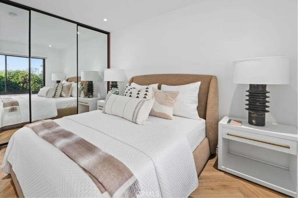 15631 Sunburst Lane, Huntington Beach, California 92647 home-pic-25