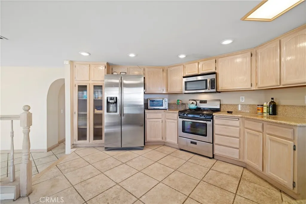 45116 Price Lane, Lancaster, California 93535 home-pic-9