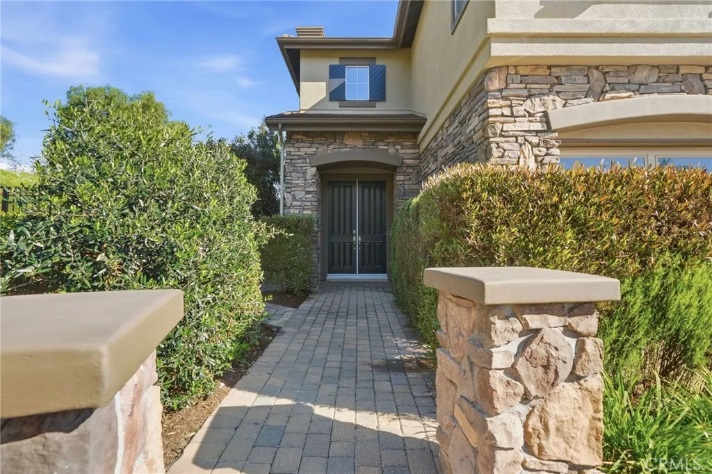 2 Sunswept Mesa, Aliso Viejo, California 92656 home-pic-3