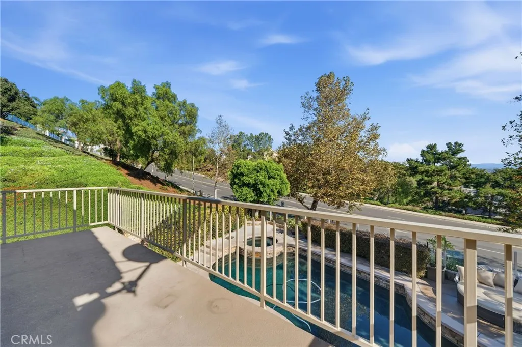 2 Sunswept Mesa, Aliso Viejo, California 92656 home-pic-34