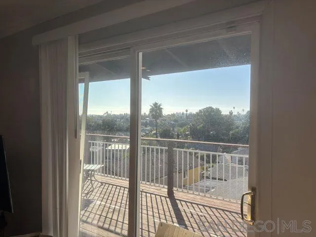 944 Maya St, Spring Valley, California 91977 home-pic-12