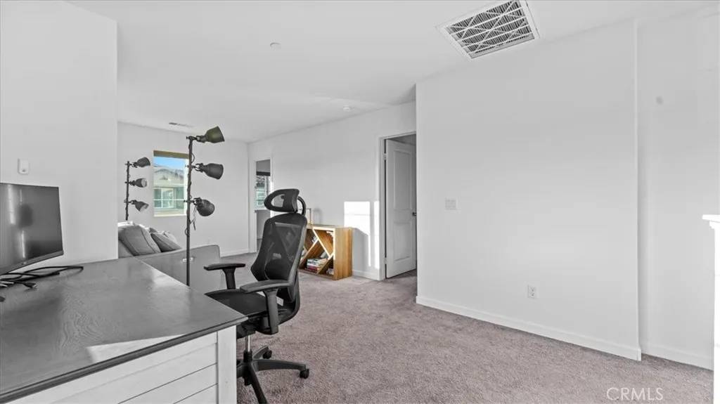 12882 Breccia Way, Moreno Valley, California 92555 home-pic-15