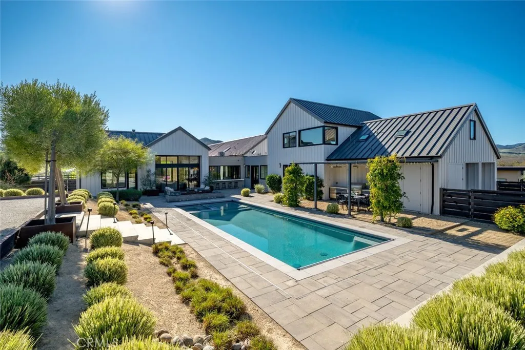 280 Jespersen Lane, San Luis Obispo, California 93401 home-pic-2