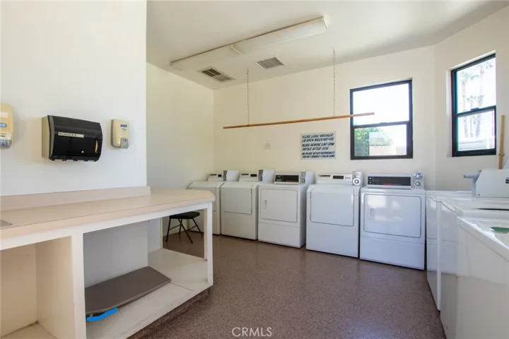 1295 S Cawston Avenue, Hemet, California 92545