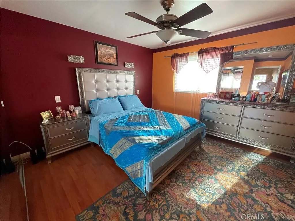 6625 Wilbur 13, Reseda, California 91335 home-pic-2