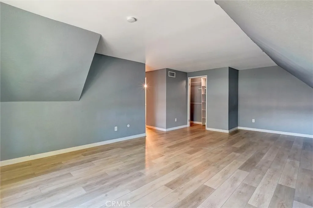 22813 Rio Clara, Valencia, California 91354 home-pic-17
