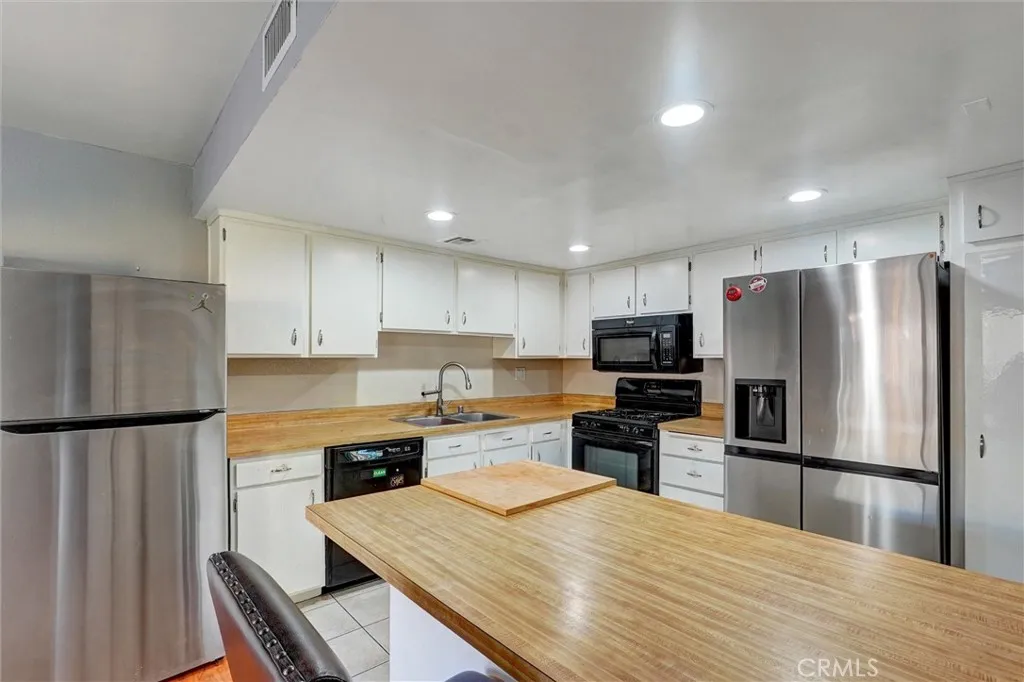 22813 Rio Clara, Valencia, California 91354 home-pic-7