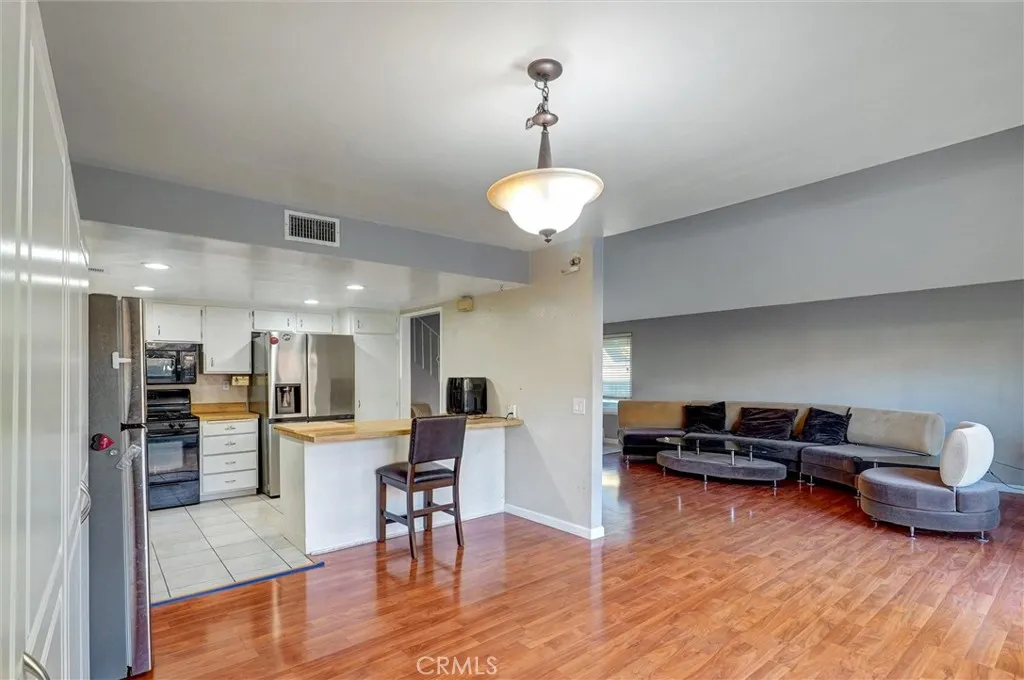22813 Rio Clara, Valencia, California 91354 home-pic-4