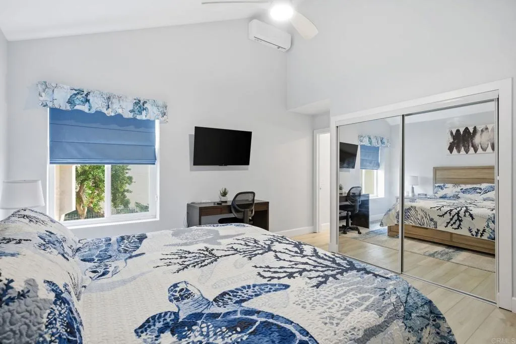 4021 Layang Layang Circle A, Carlsbad, California 92008 home-pic-25