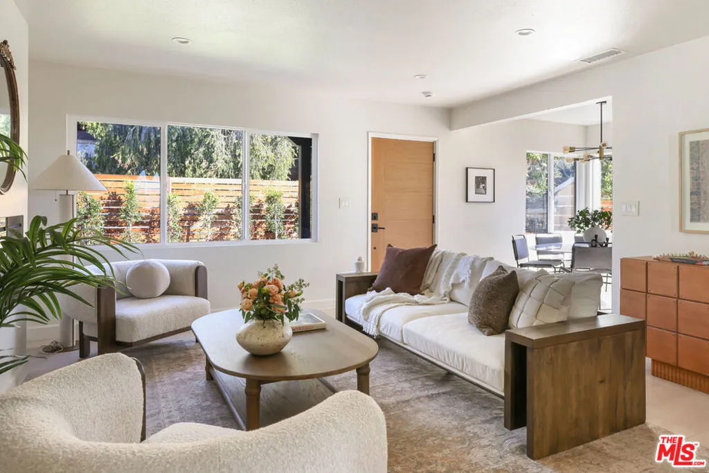 4190 York Boulevard, Los Angeles, California 90065 home-pic-3