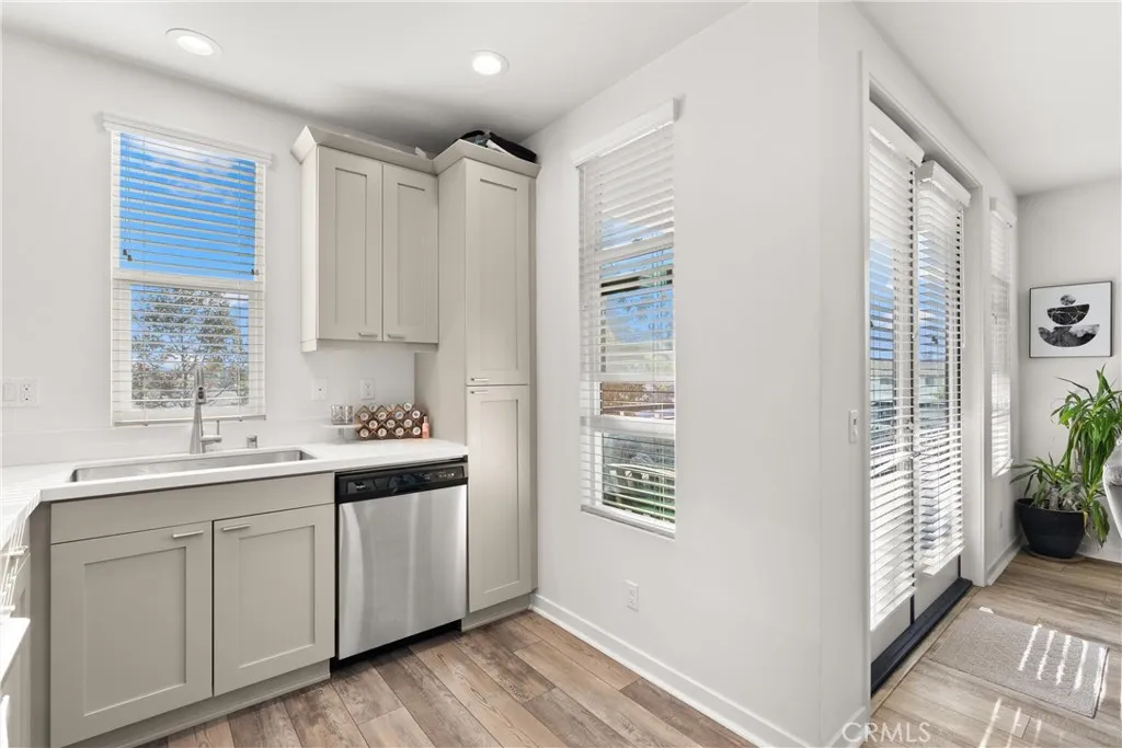 2882 N Glassell, Orange, California 92865 home-pic-6