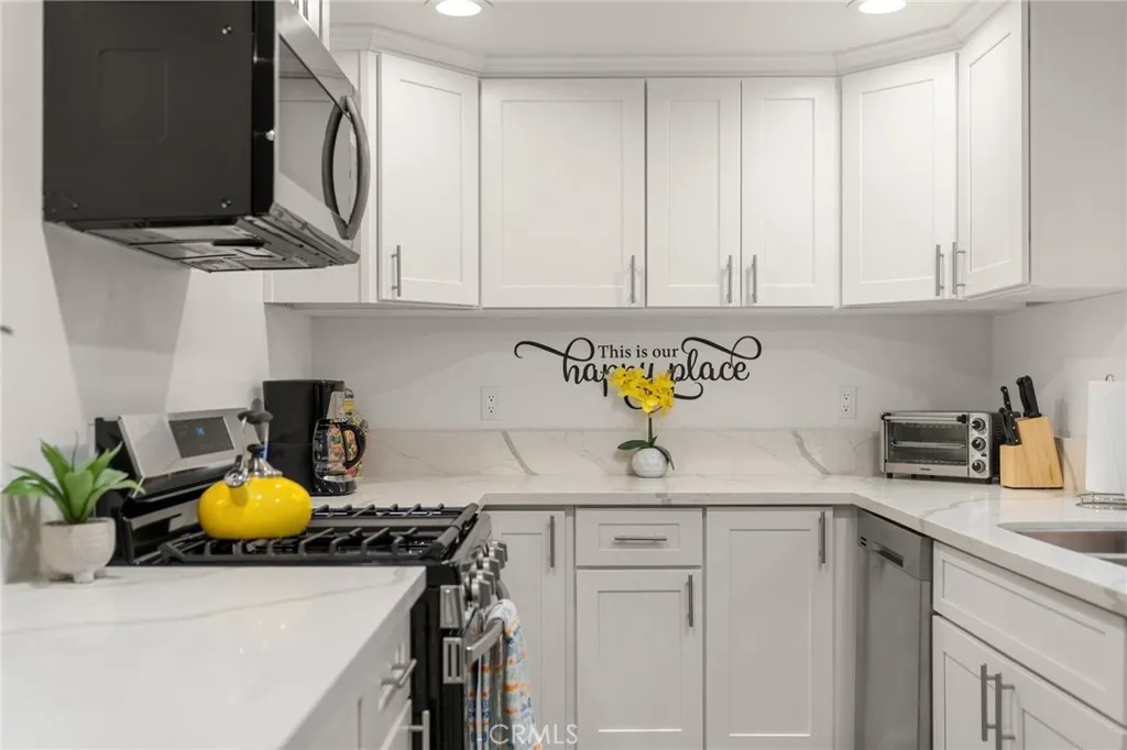 7516 Avalon, Los Angeles, California 90003 home-pic-29