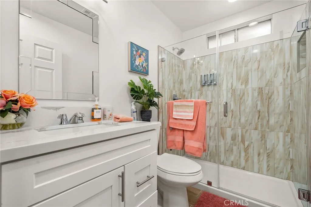 7516 Avalon, Los Angeles, California 90003 home-pic-17