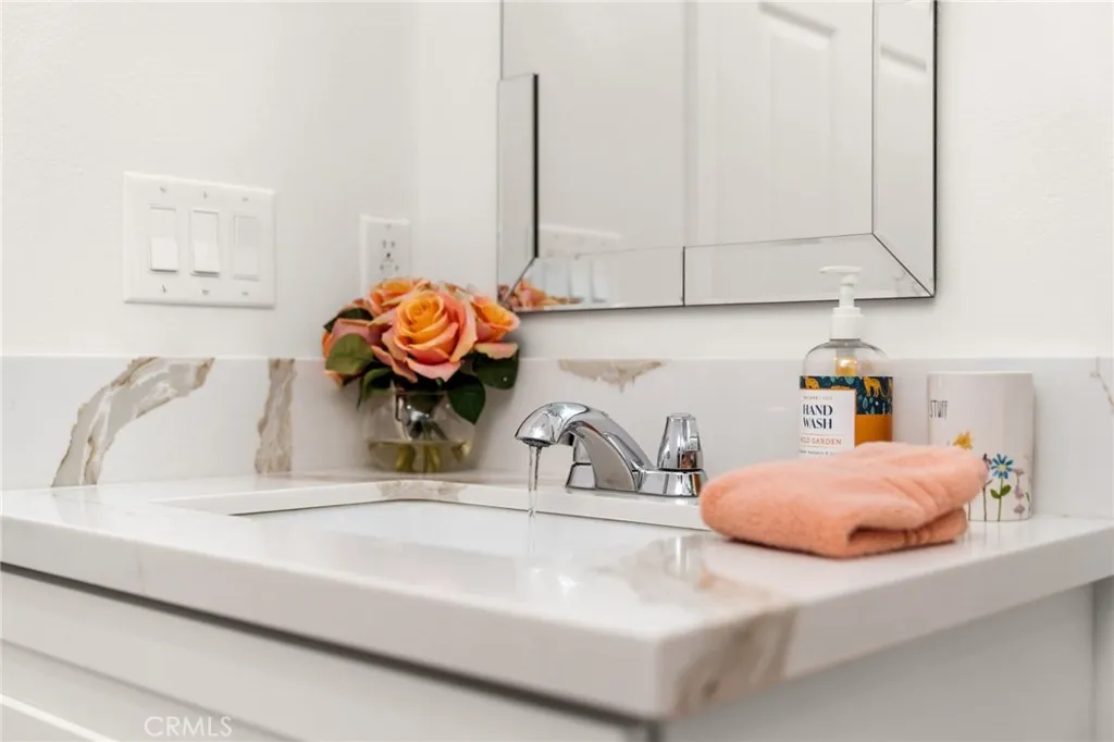 7516 Avalon, Los Angeles, California 90003 home-pic-18