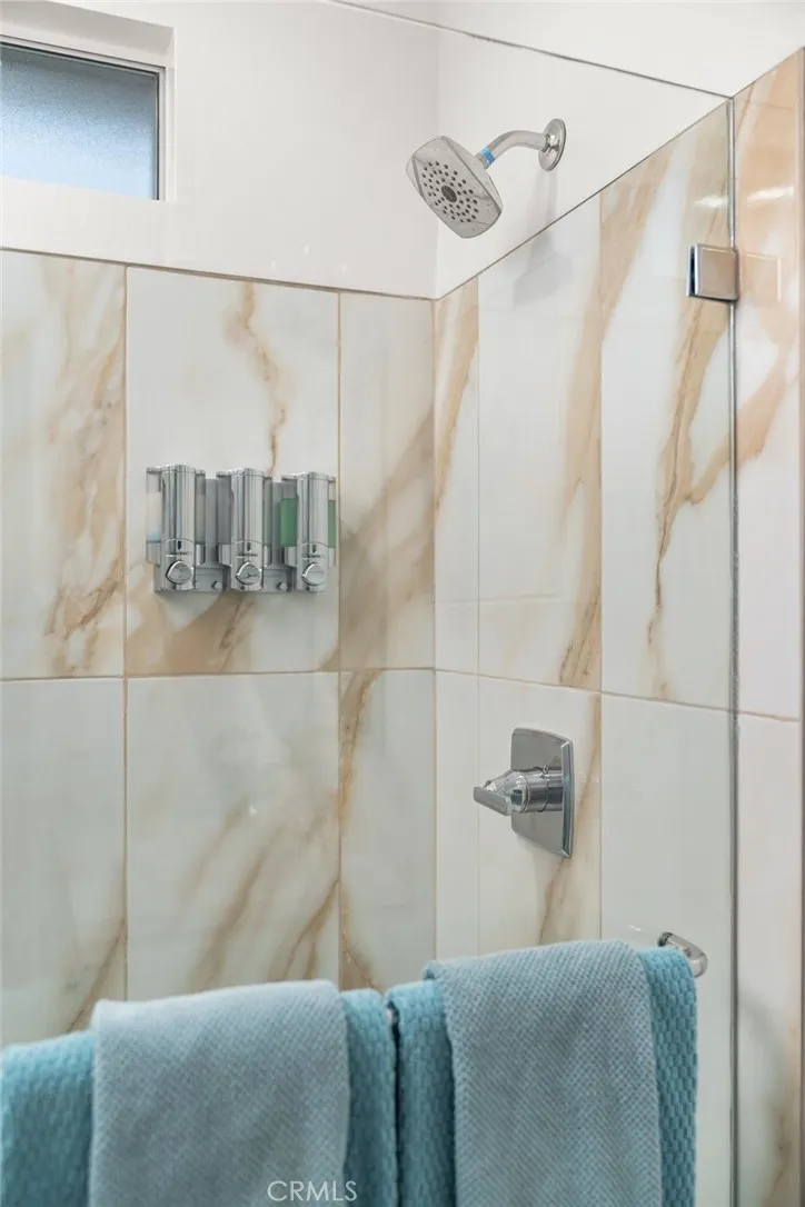 7516 Avalon, Los Angeles, California 90003 home-pic-34