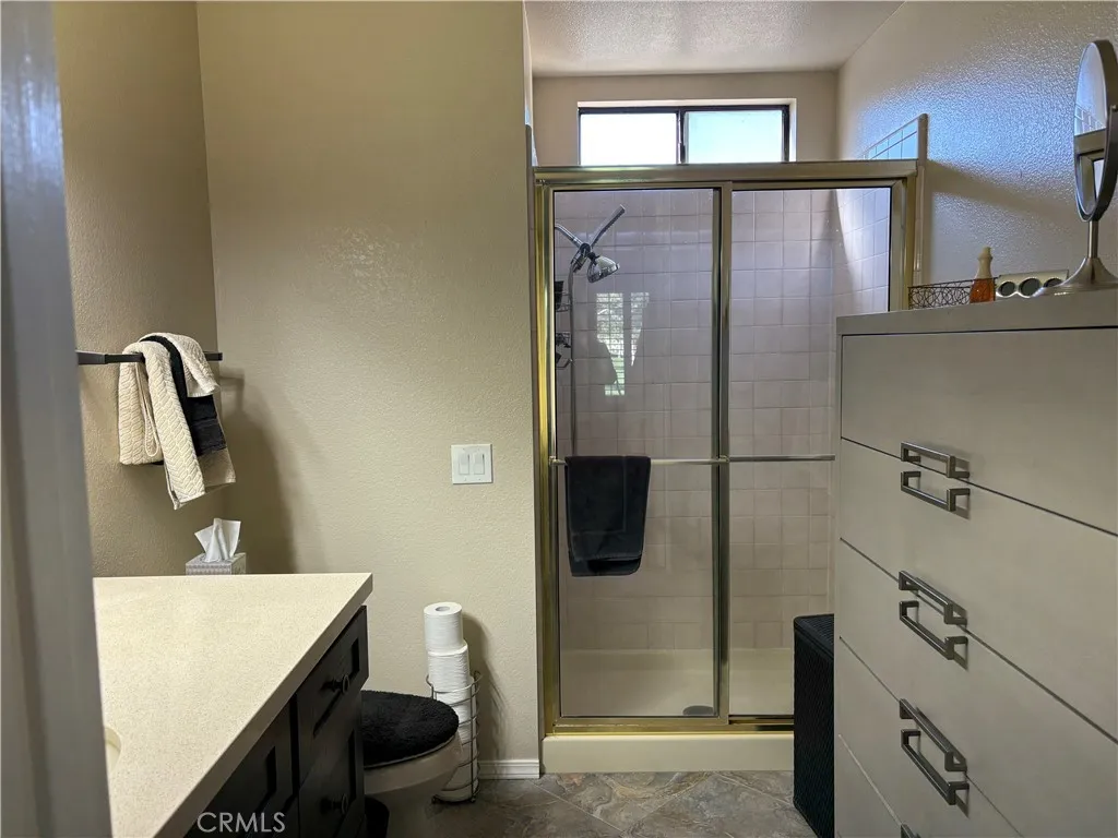 2nd Bathroom