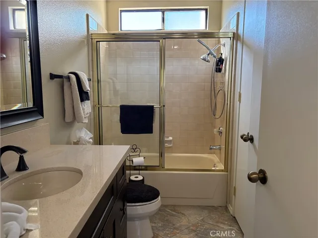 2nd Bathroom