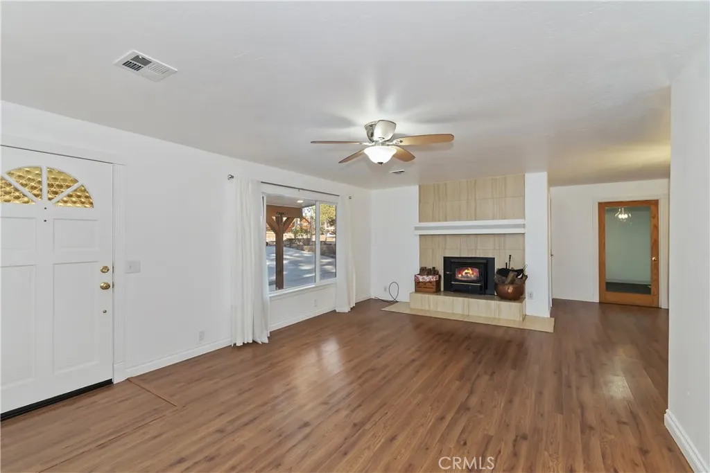 565 Golden West, Big Bear Lake, California 92315 home-pic-13