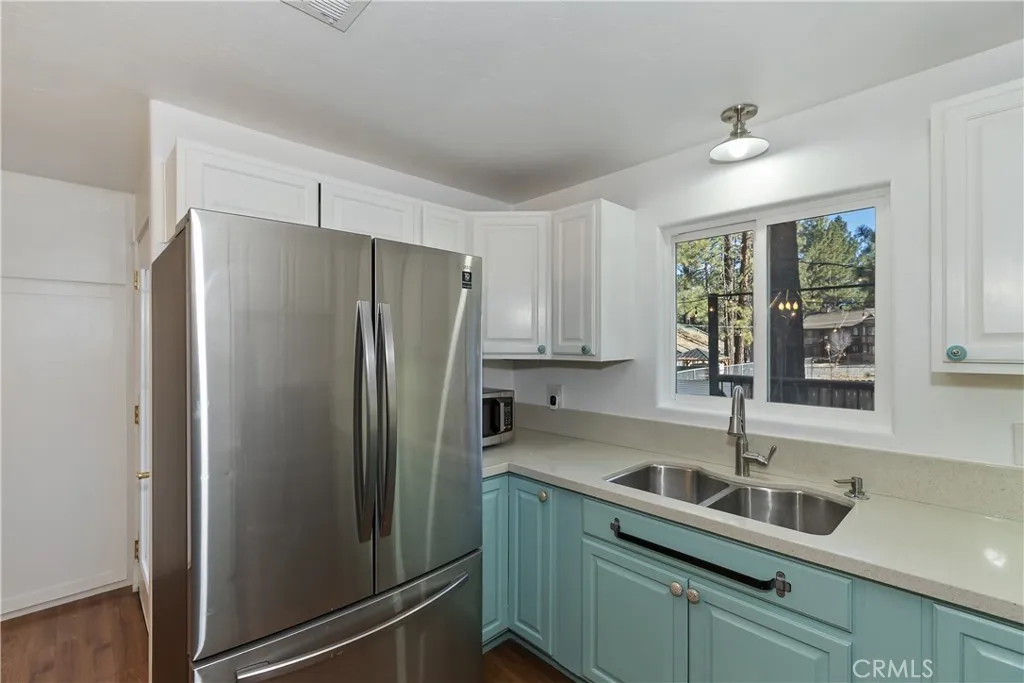 565 Golden West, Big Bear Lake, California 92315 home-pic-20