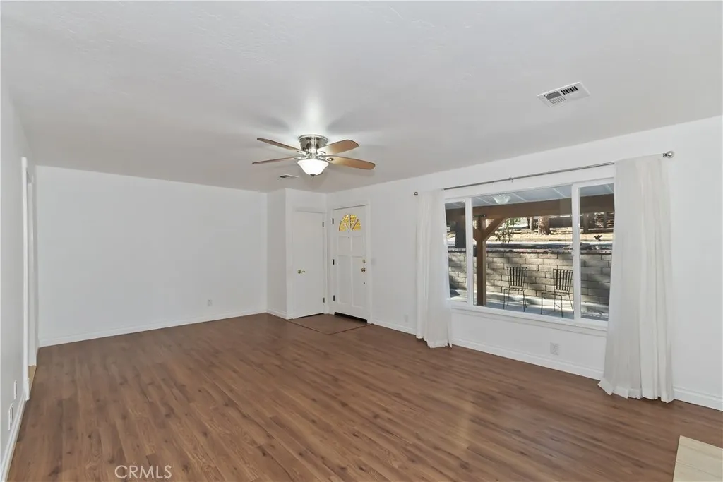 565 Golden West, Big Bear Lake, California 92315 home-pic-14