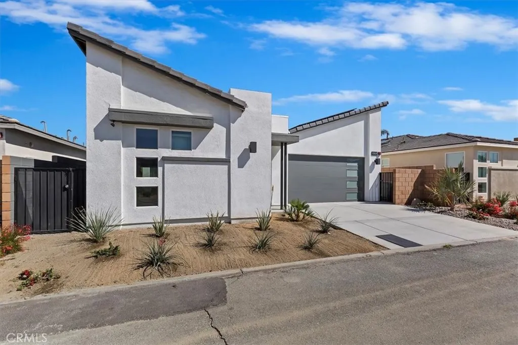 69646 Calle La Costa, Cathedral City, California 92234 home-pic-2