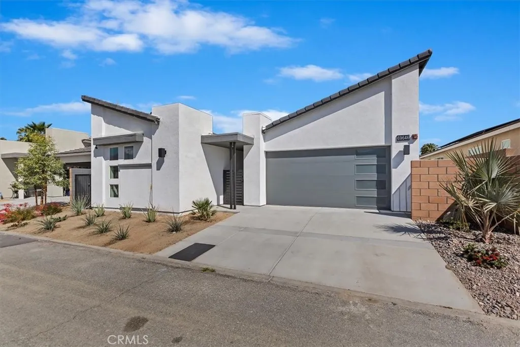 69646 Calle La Costa, Cathedral City, California 92234 home-pic-3